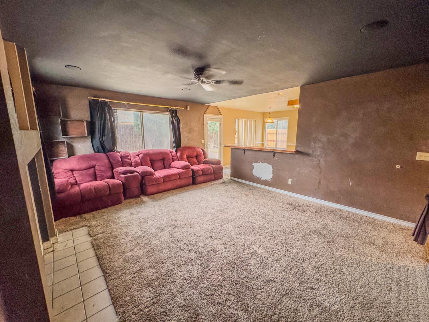 5542 W Willis Ave, Fresno, CA 93722