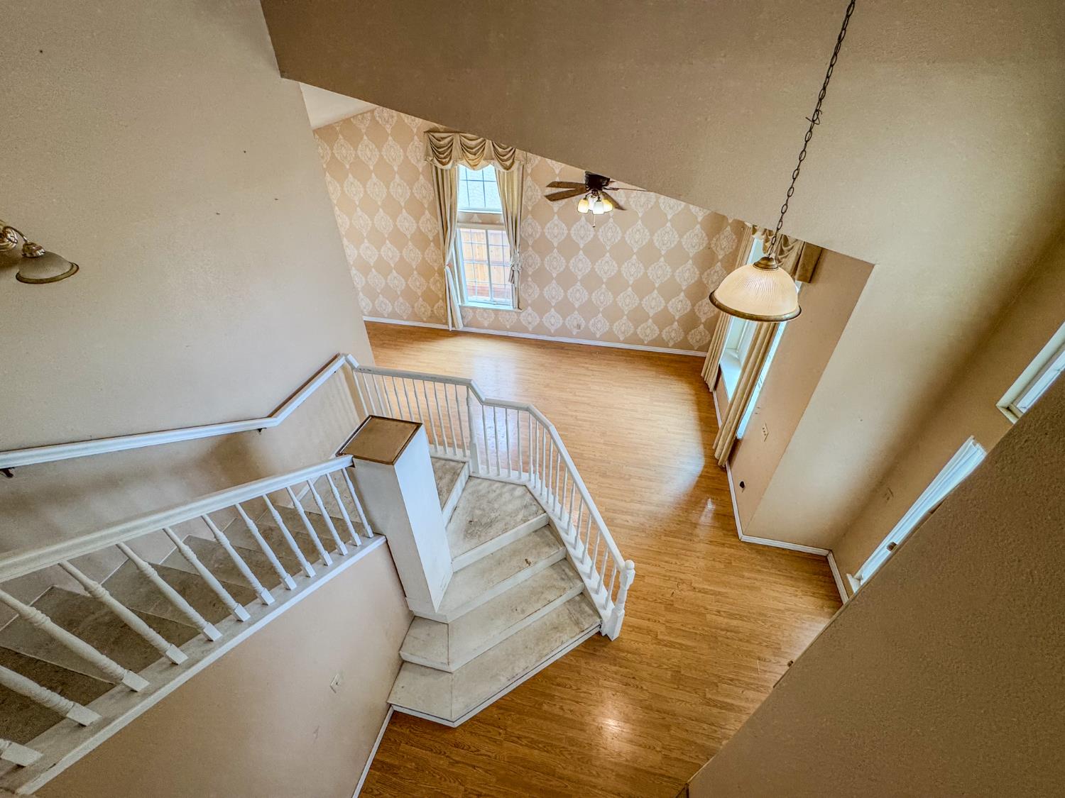 5542 W Willis Ave, Fresno, CA 93722