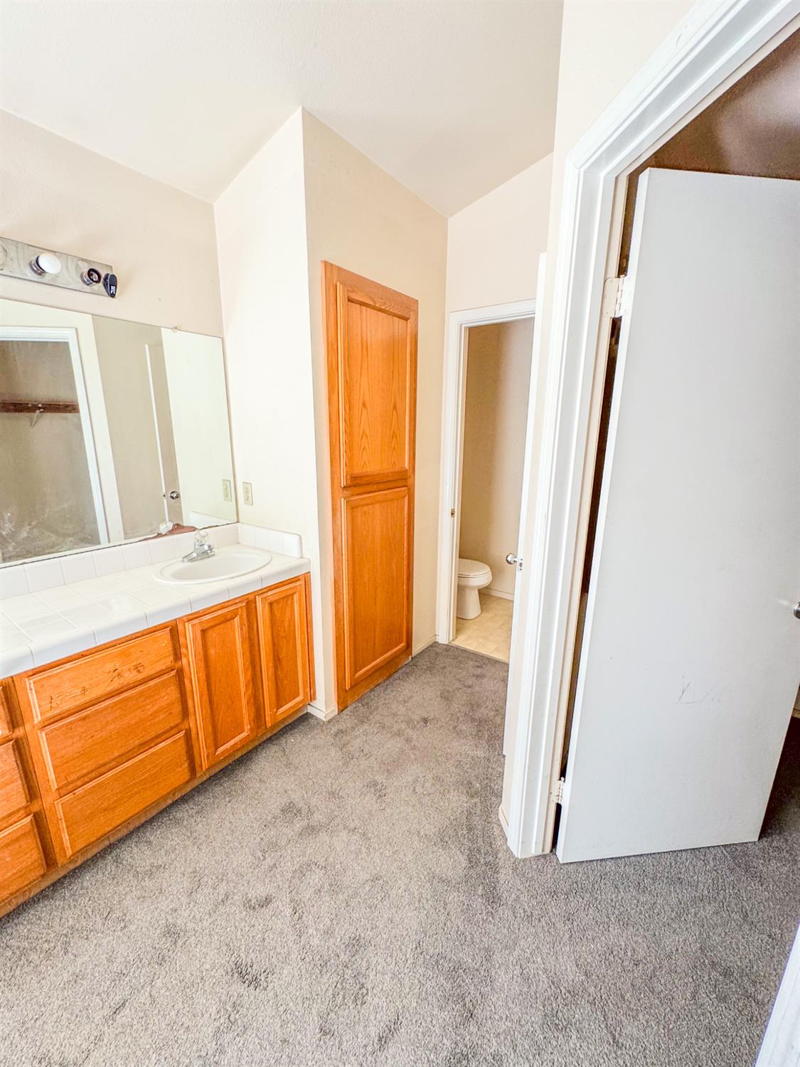 5542 W Willis Ave, Fresno, CA 93722