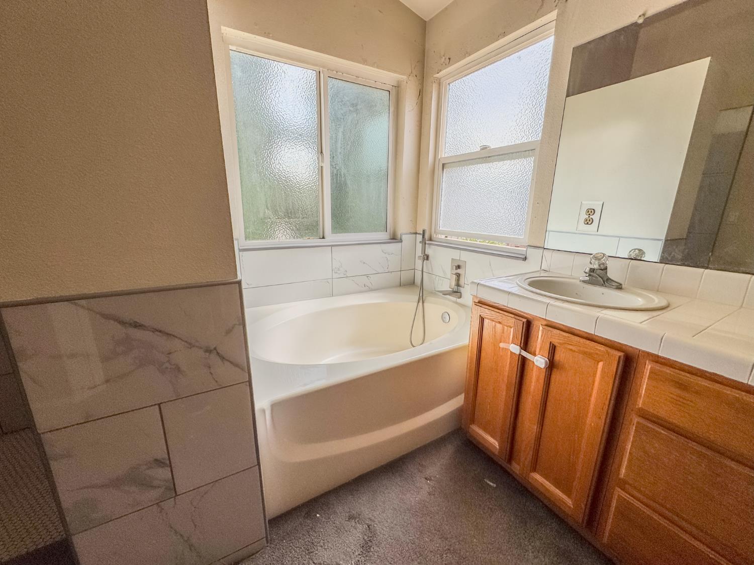 5542 W Willis Ave, Fresno, CA 93722