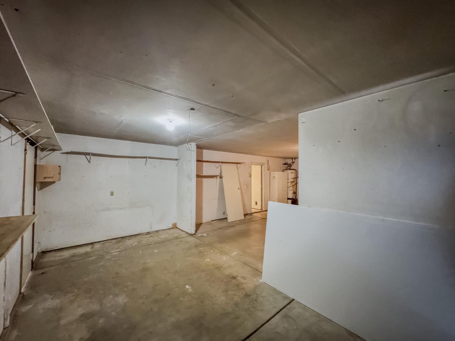 5542 W Willis Ave, Fresno, CA 93722