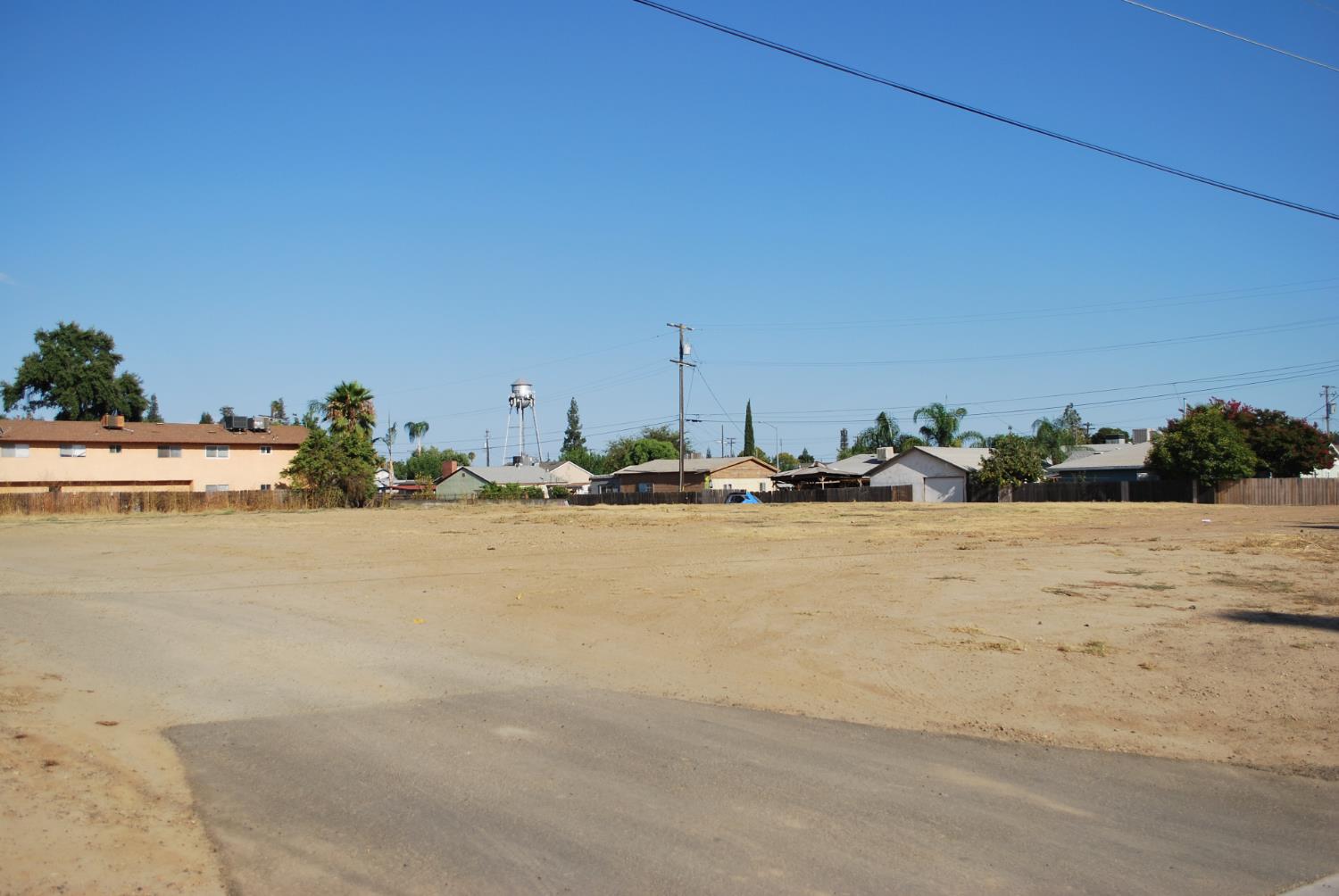 328 WEST Ave, Sanger, CA 93657