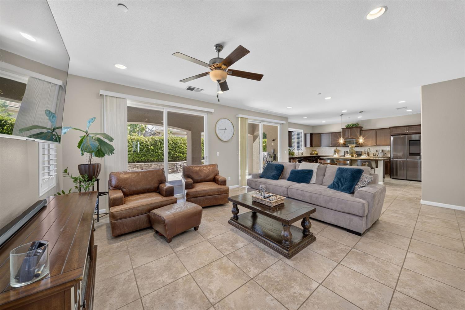 3435 Bellaire Ave, Clovis, CA 93619