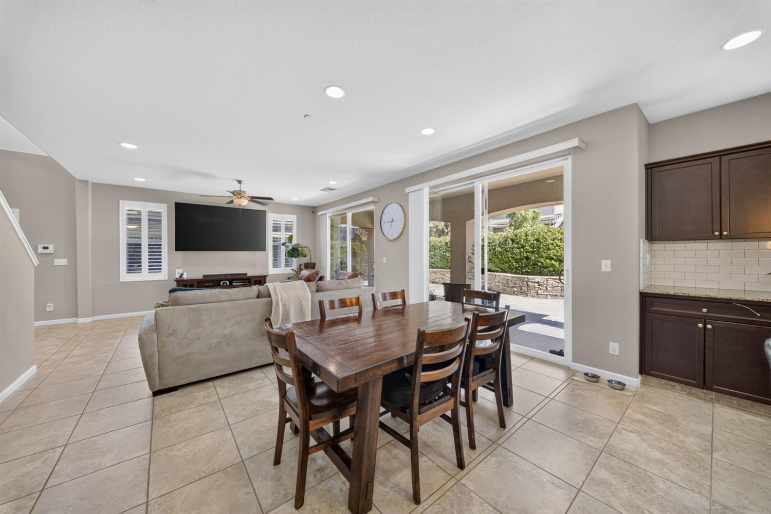 3435 Bellaire Ave, Clovis, CA 93619