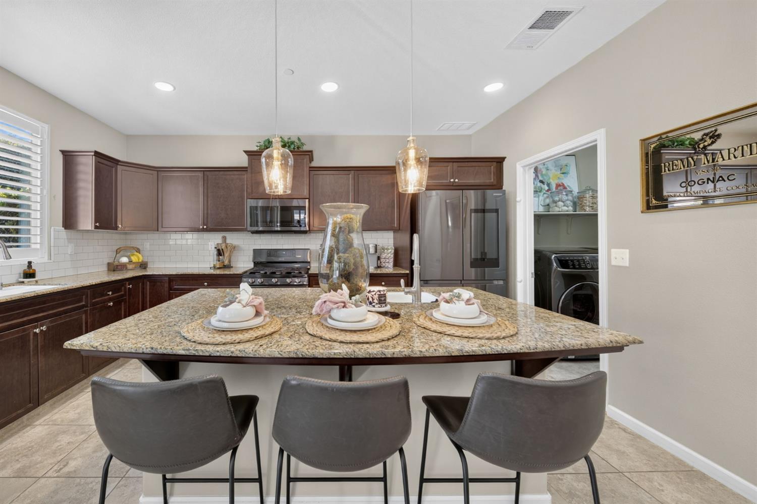 3435 Bellaire Ave, Clovis, CA 93619
