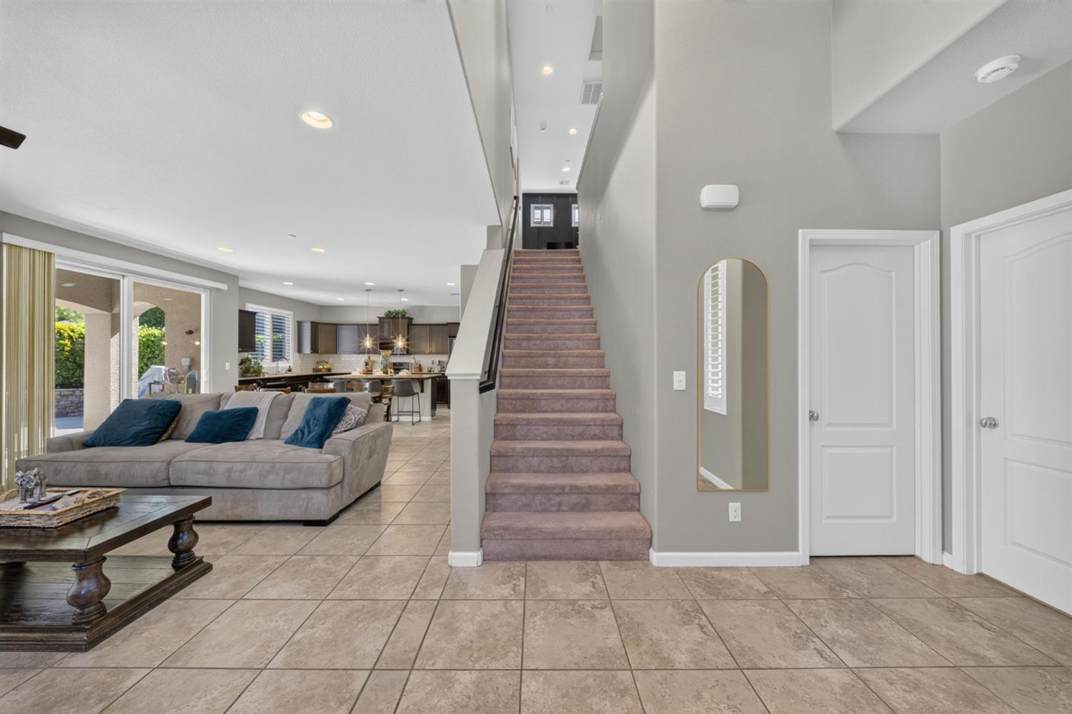 3435 Bellaire Ave, Clovis, CA 93619