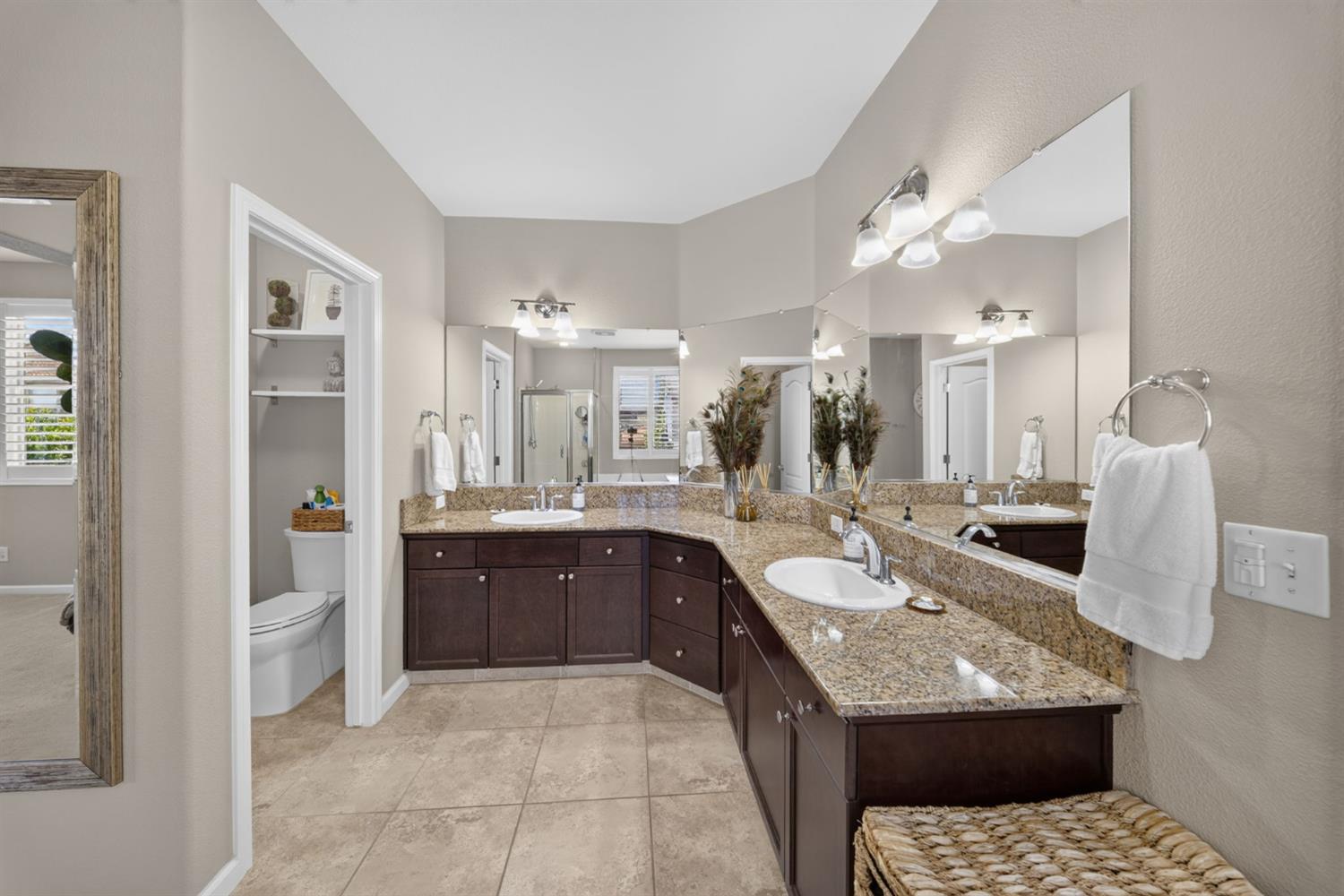 3435 Bellaire Ave, Clovis, CA 93619