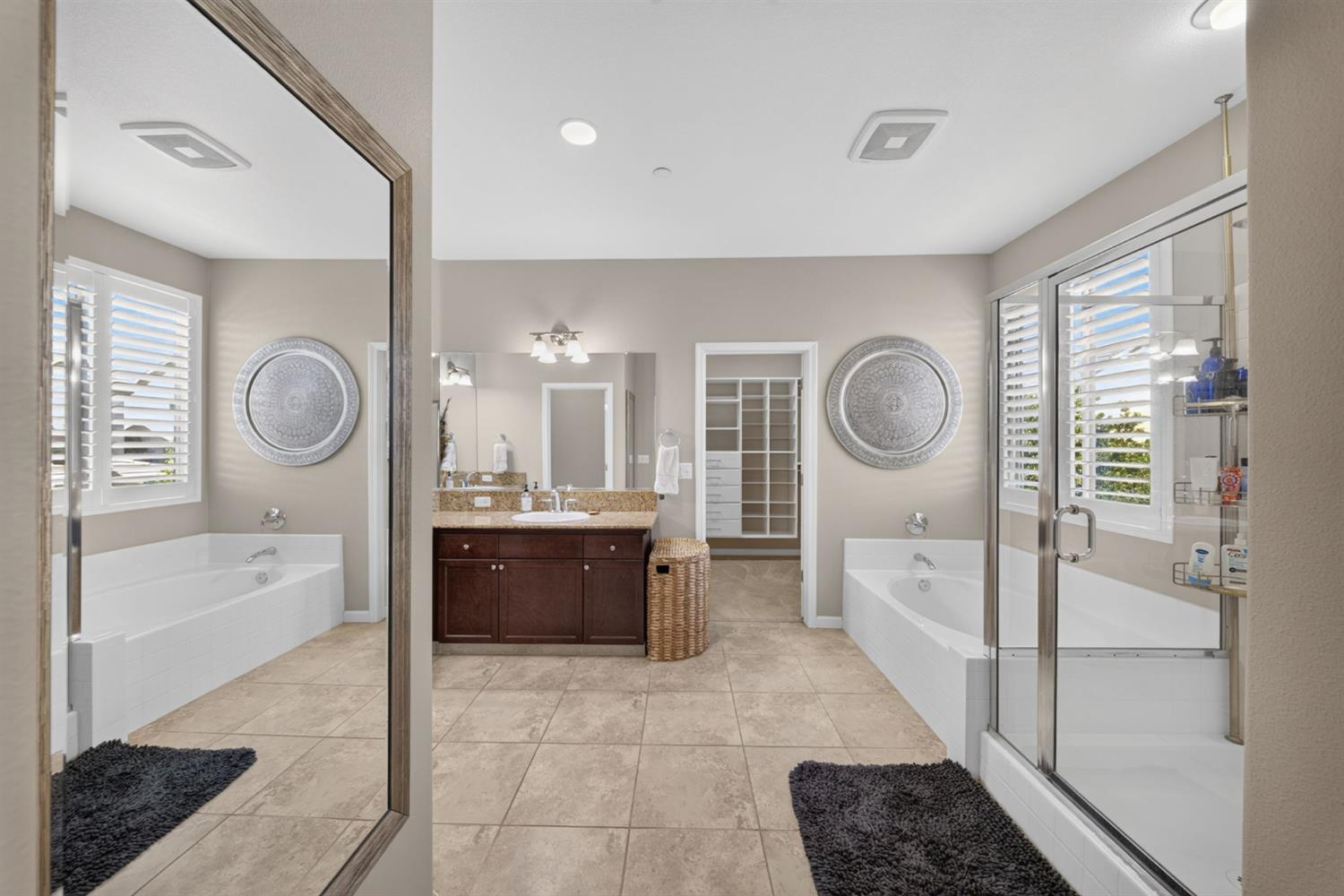 3435 Bellaire Ave, Clovis, CA 93619