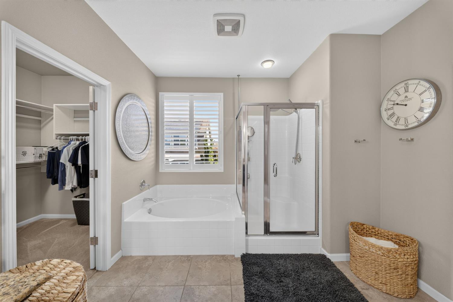 3435 Bellaire Ave, Clovis, CA 93619
