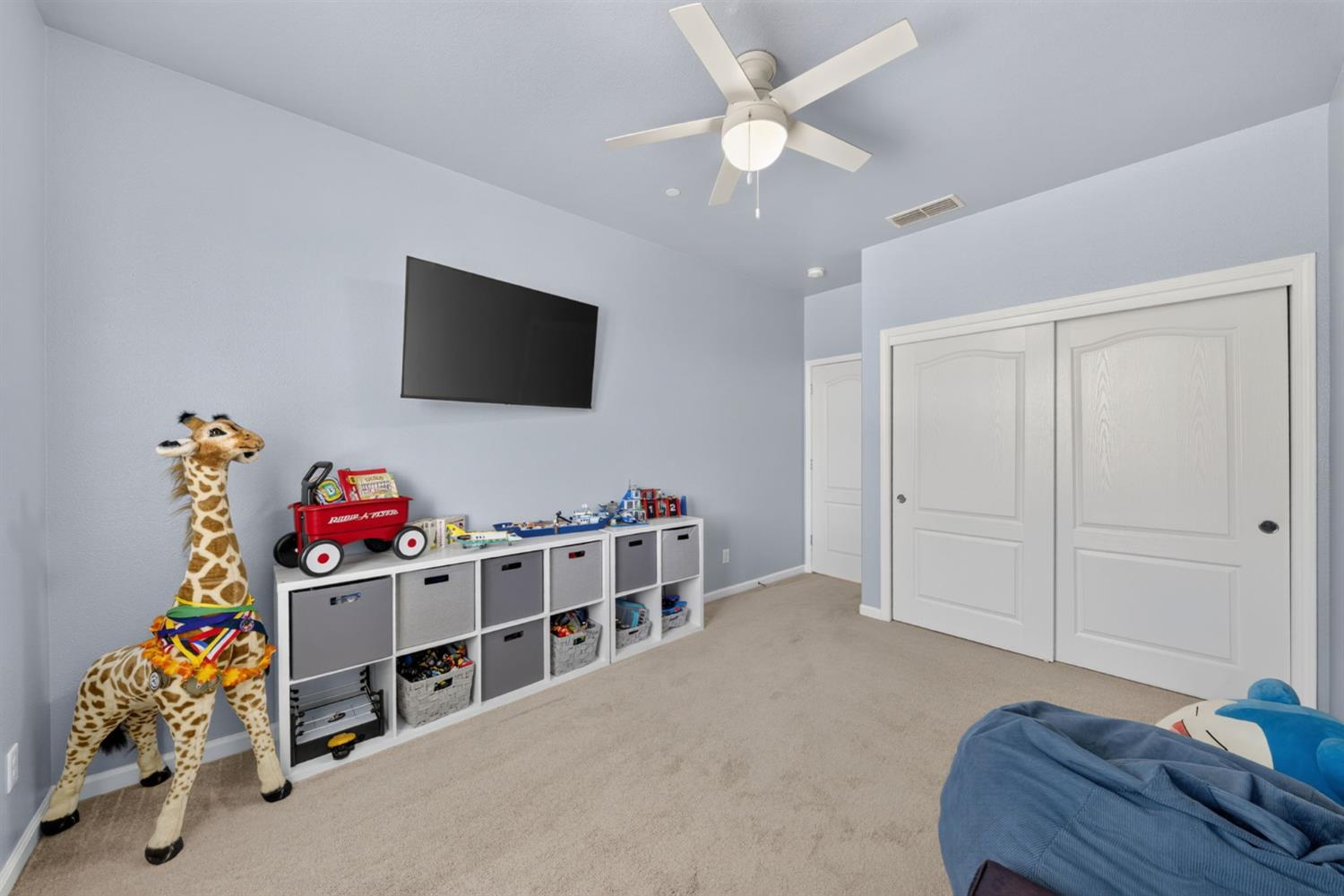 3435 Bellaire Ave, Clovis, CA 93619