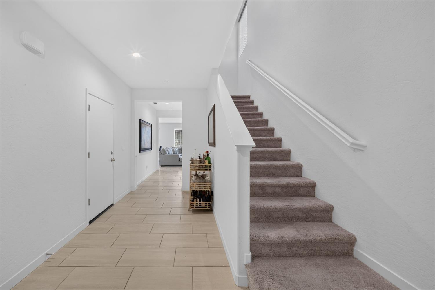 6137 W Richert Ave, Fresno, CA 93723