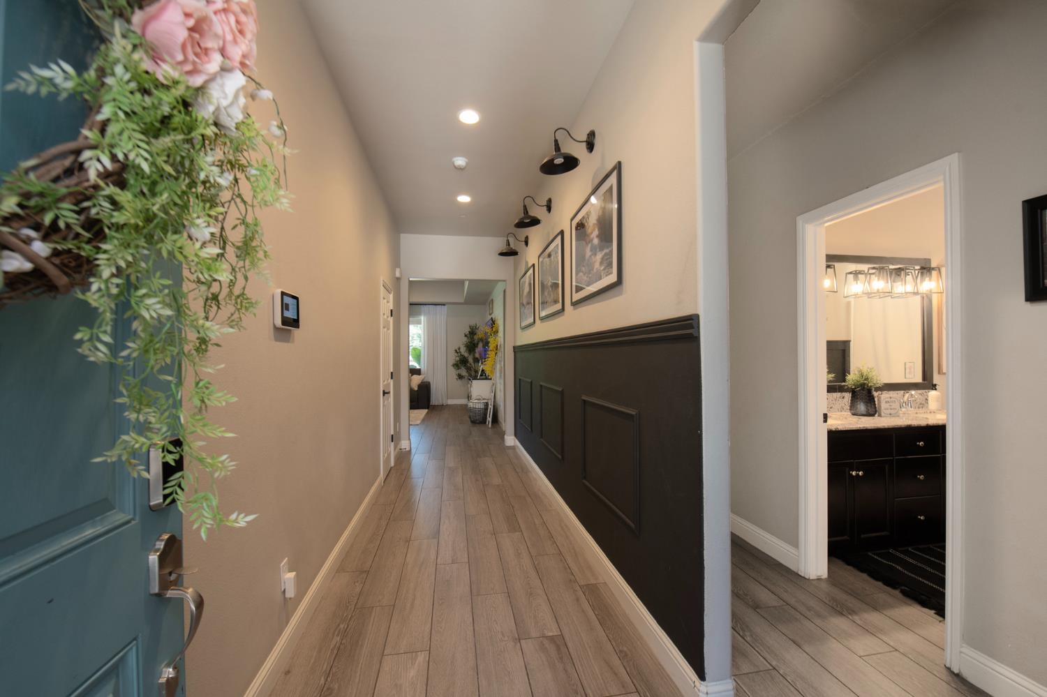 3941 Sussex Ave, Clovis, CA 93619
