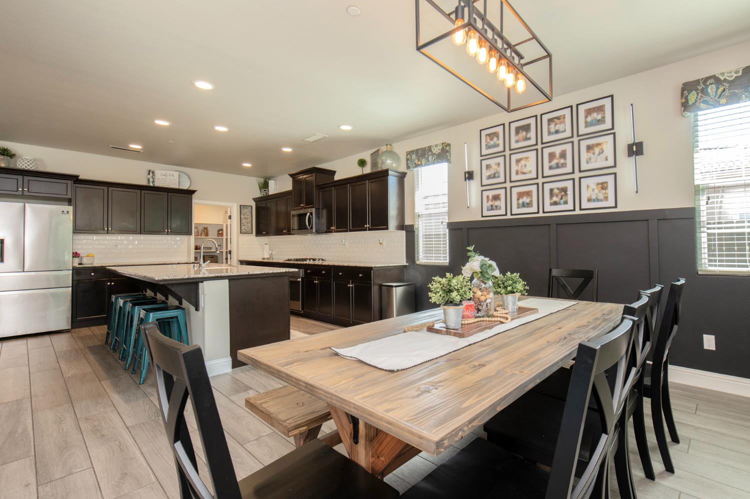 3941 Sussex Ave, Clovis, CA 93619