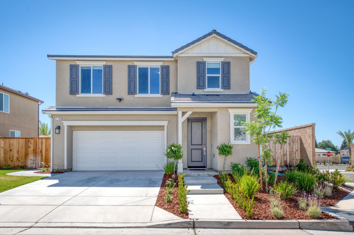 11189 N Ocaso Dr, Fresno, CA 93730