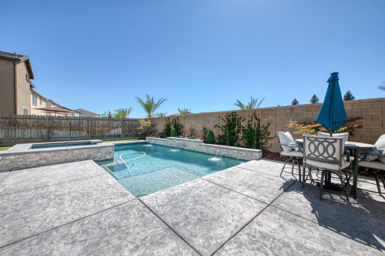 11189 N Ocaso Dr, Fresno, CA 93730