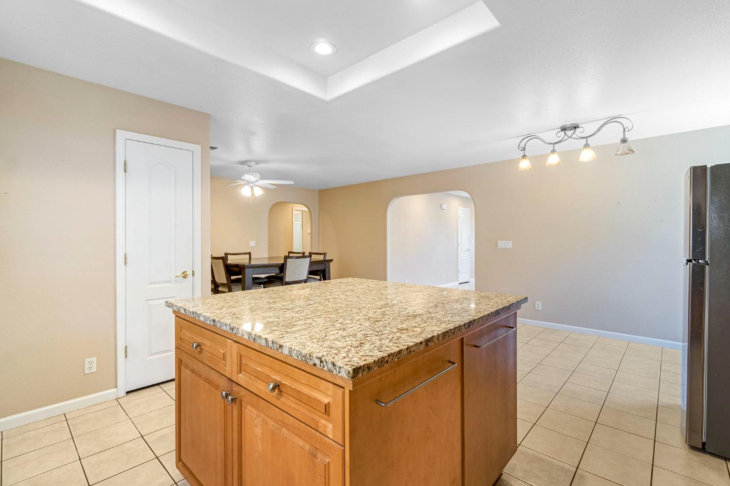 293 Post Ave, Sanger, CA 93657