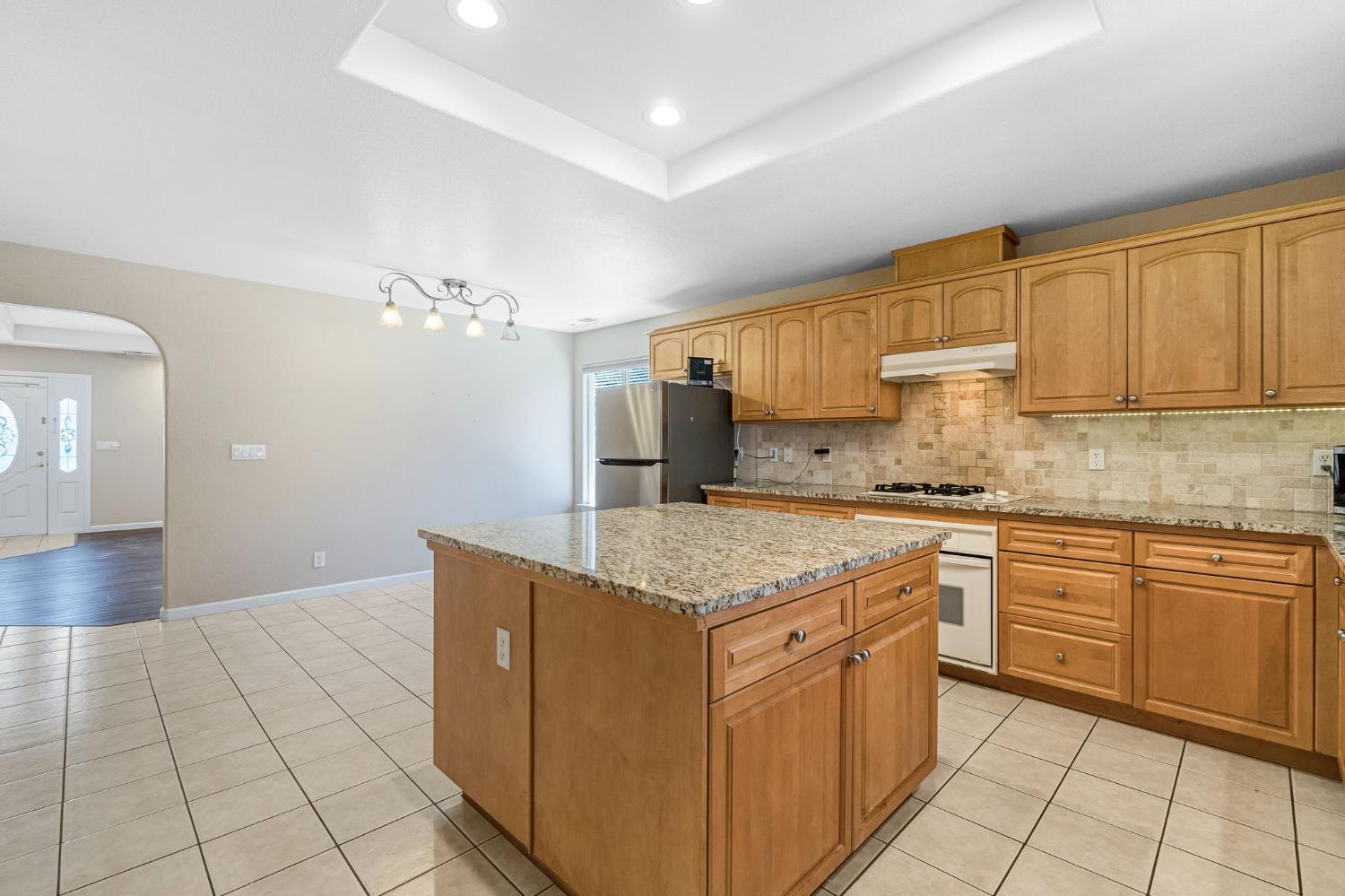 293 Post Ave, Sanger, CA 93657