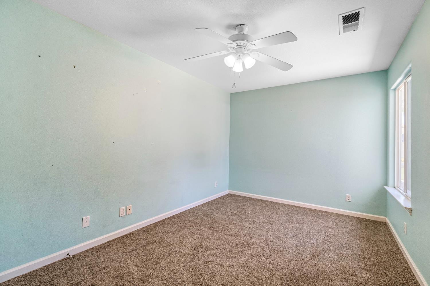 293 Post Ave, Sanger, CA 93657