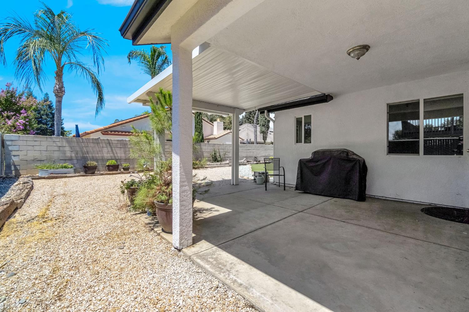 293 Post Ave, Sanger, CA 93657