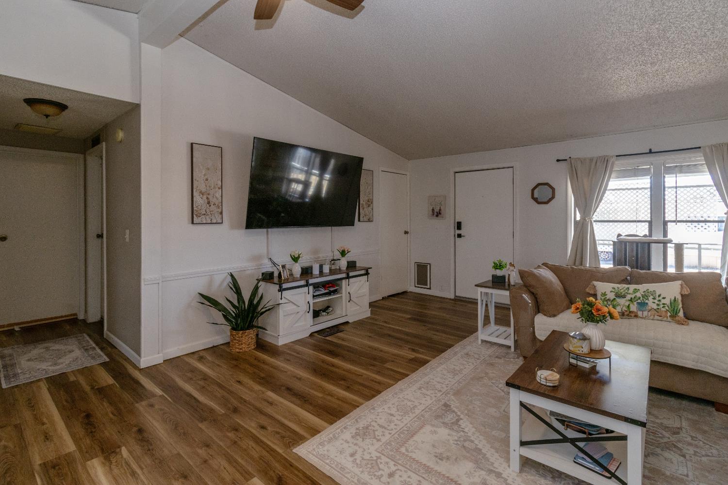 3550 N Duke Ave #47, Fresno, CA 93727