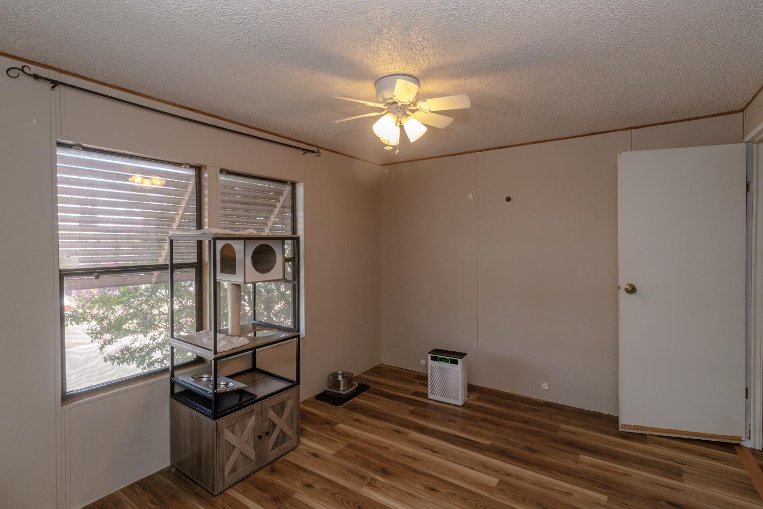 3550 N Duke Ave #47, Fresno, CA 93727