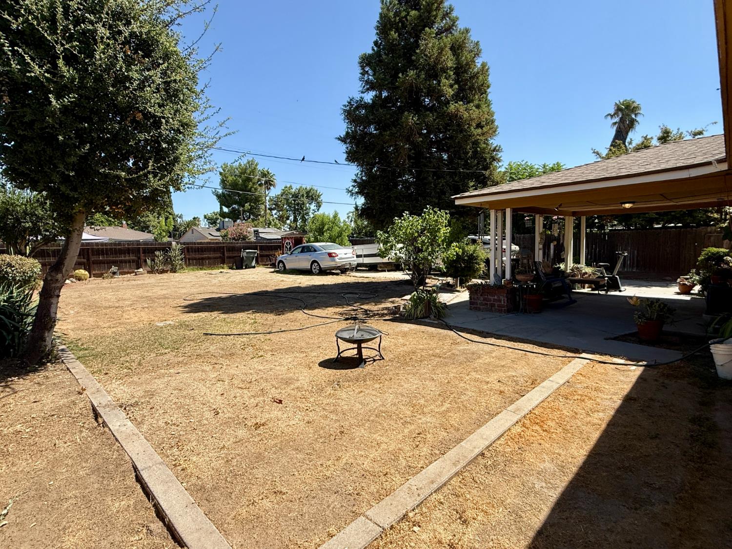 1313 E Griffith Way, Fresno, CA 93704