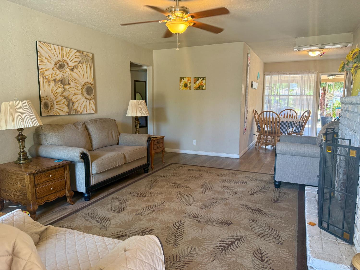 1313 E Griffith Way, Fresno, CA 93704