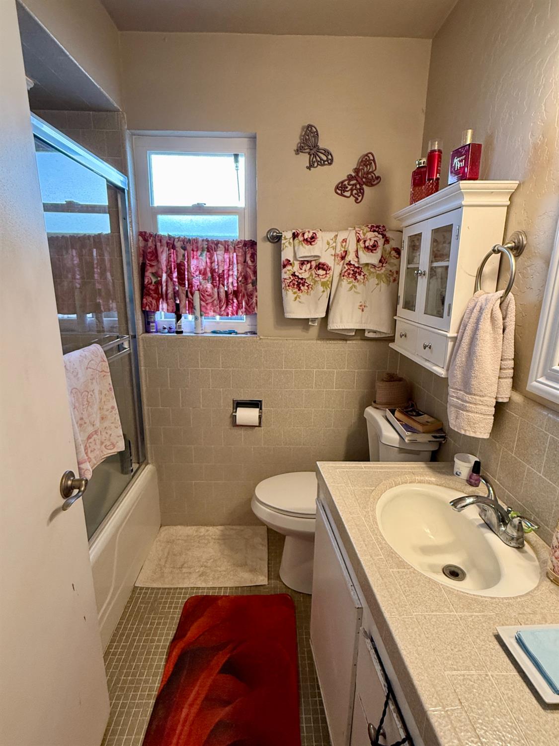 1313 E Griffith Way, Fresno, CA 93704