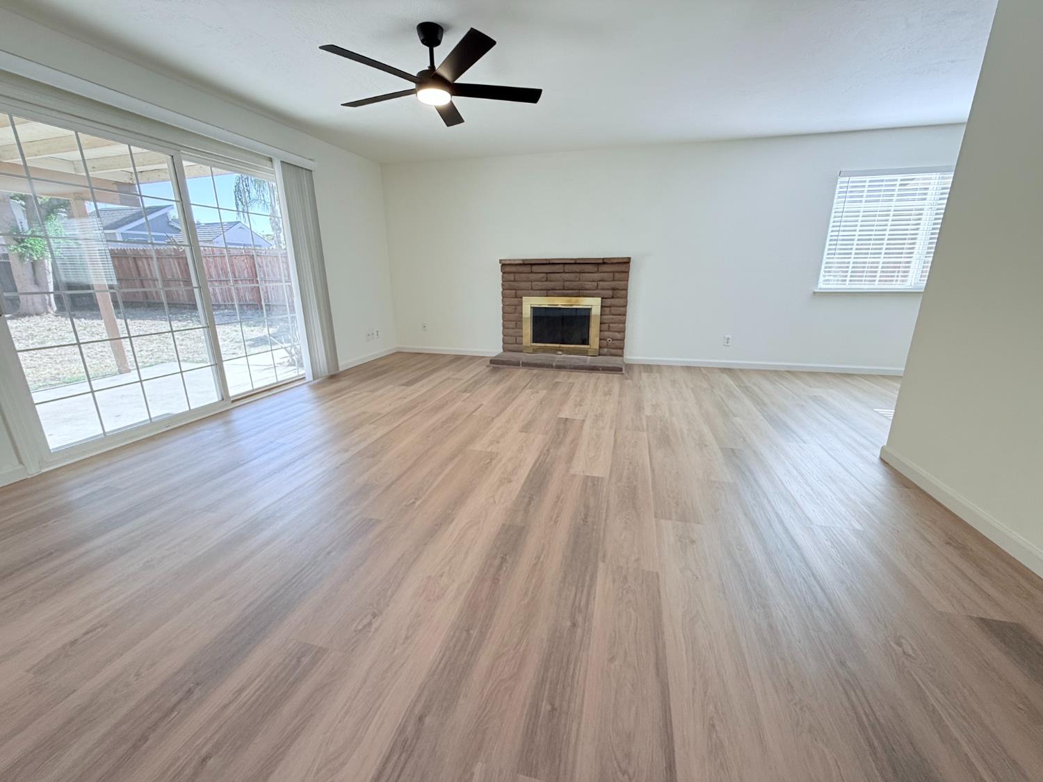 1537 Gettysburg Ave, Clovis, CA 93611