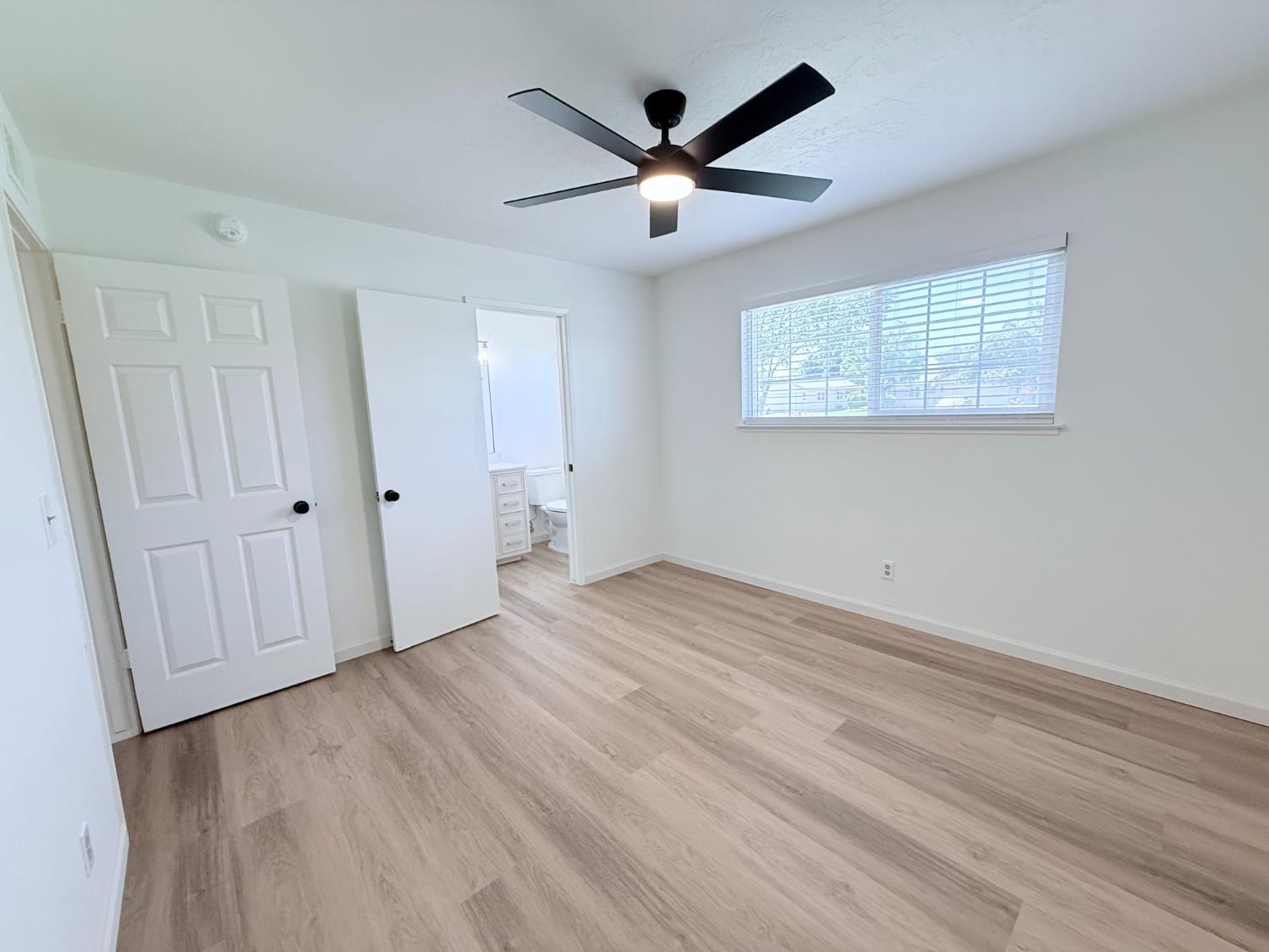 1537 Gettysburg Ave, Clovis, CA 93611