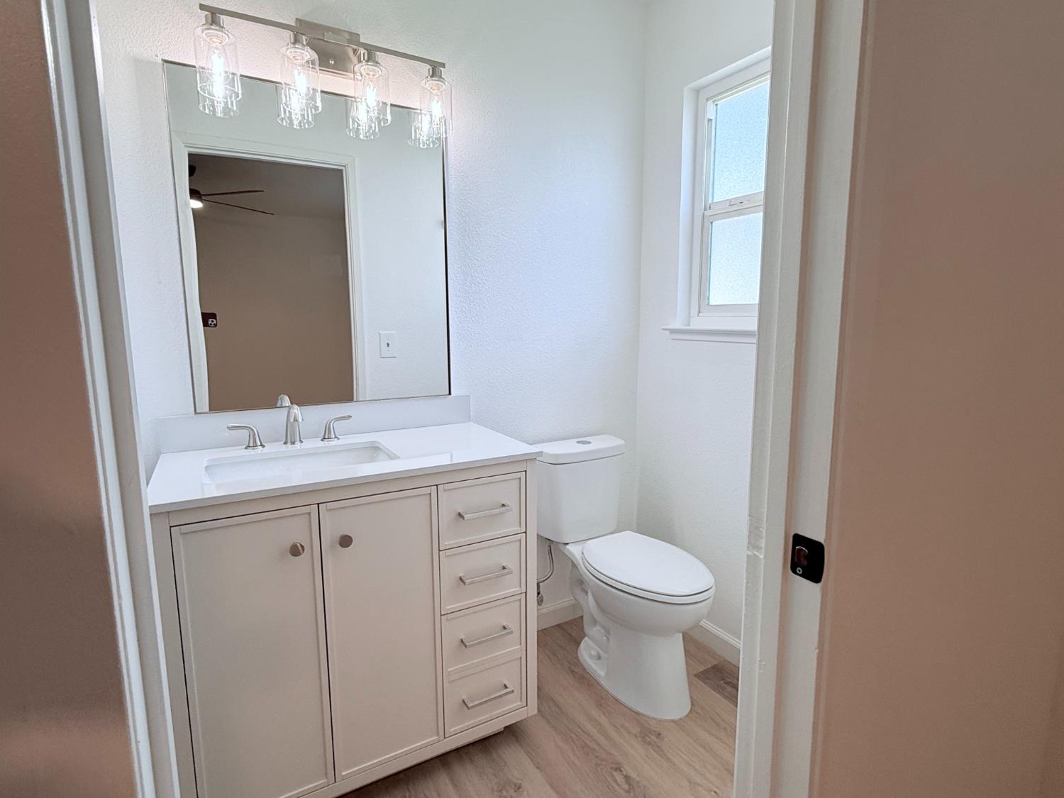 1537 Gettysburg Ave, Clovis, CA 93611