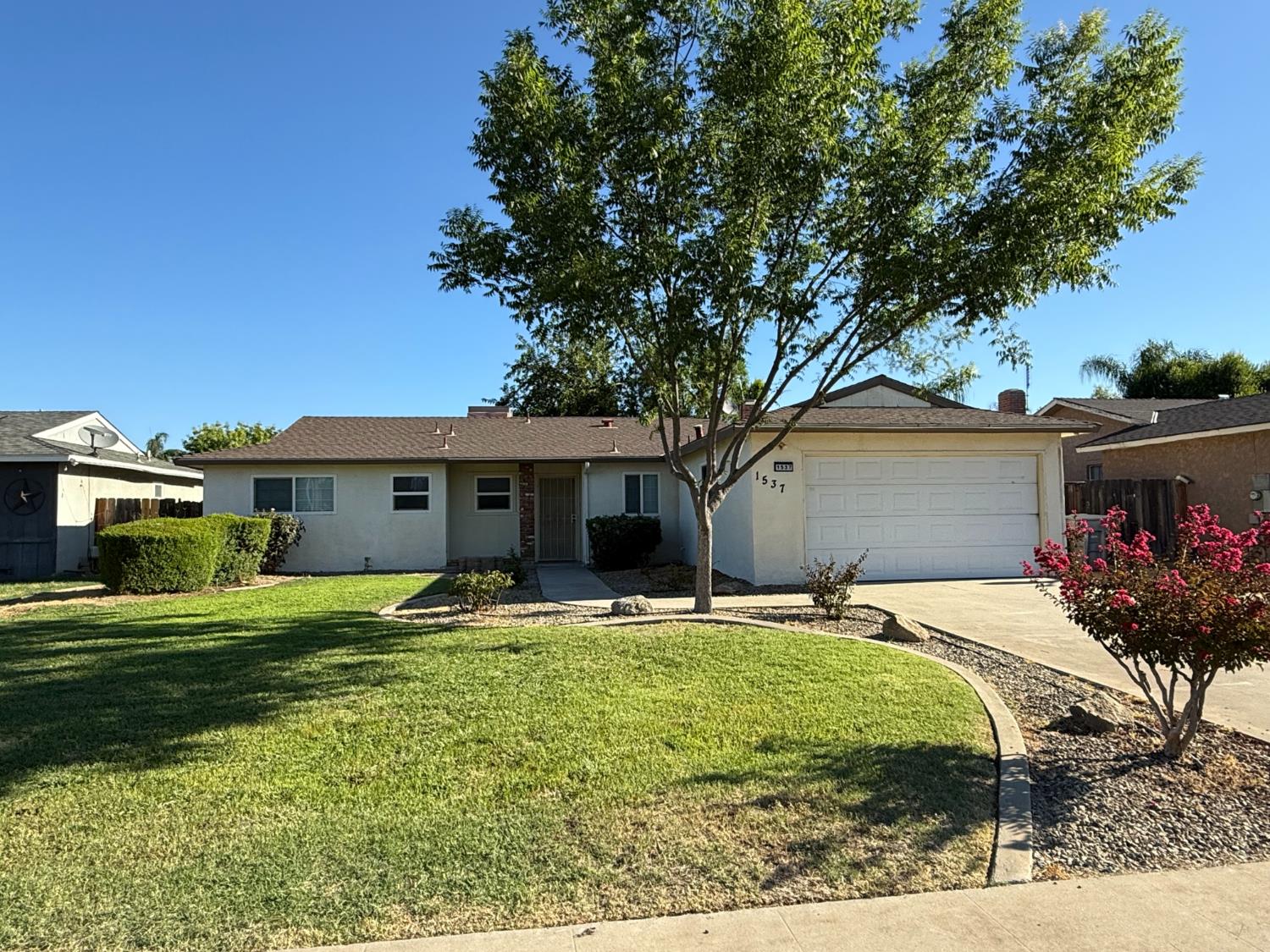 1537 Gettysburg Ave, Clovis, CA 93611