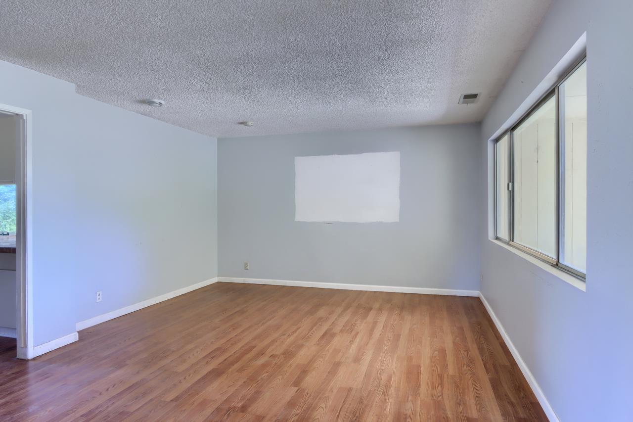 46316 Eastwood Dr S, Oakhurst, CA 93644