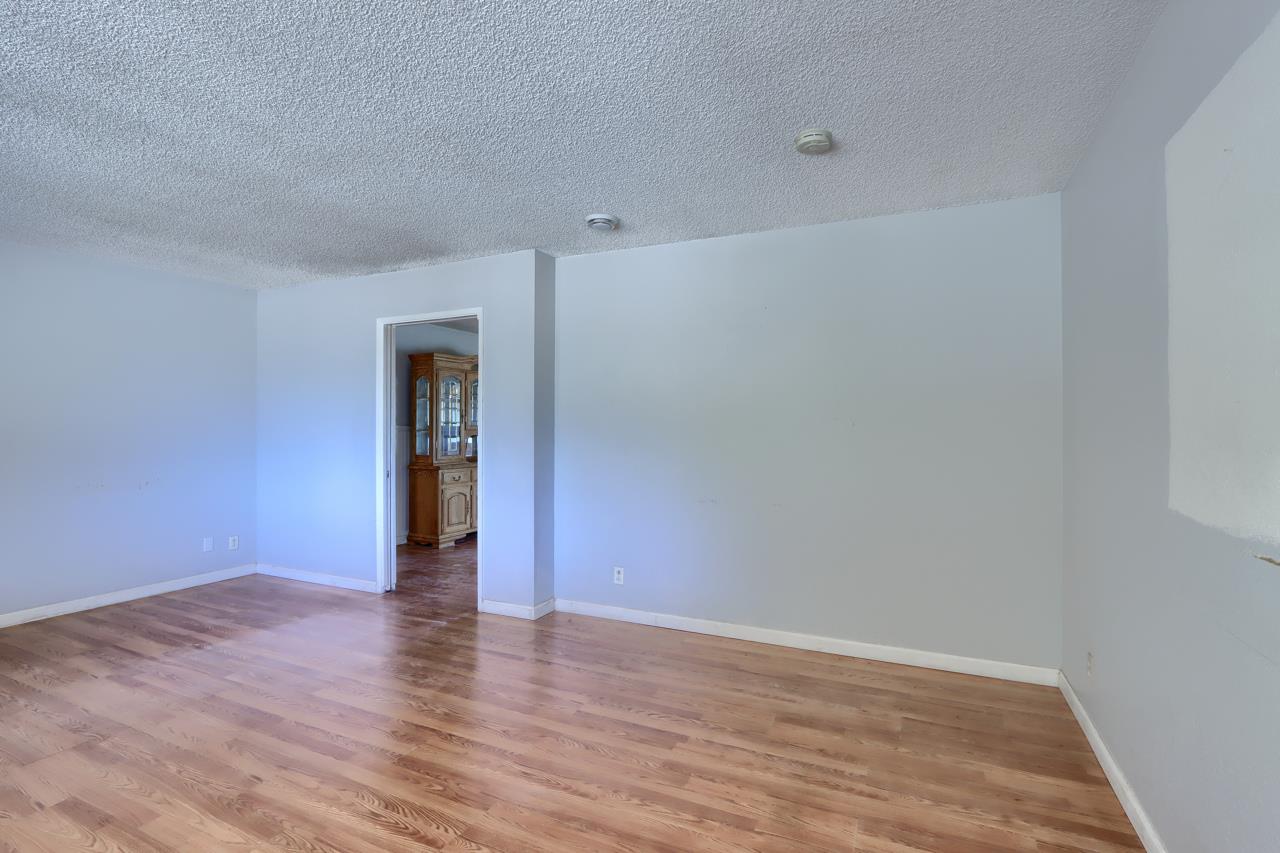 46316 Eastwood Dr S, Oakhurst, CA 93644