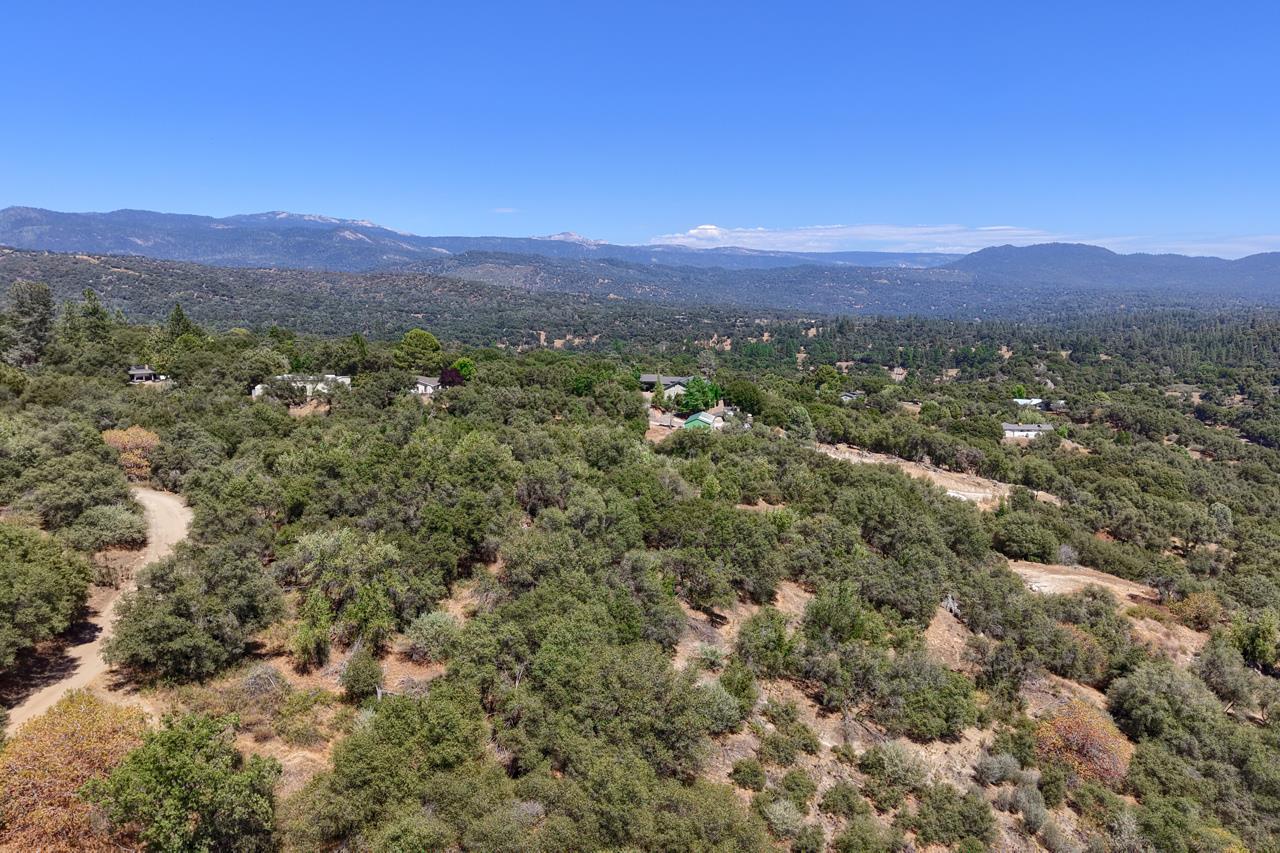 46316 Eastwood Dr S, Oakhurst, CA 93644