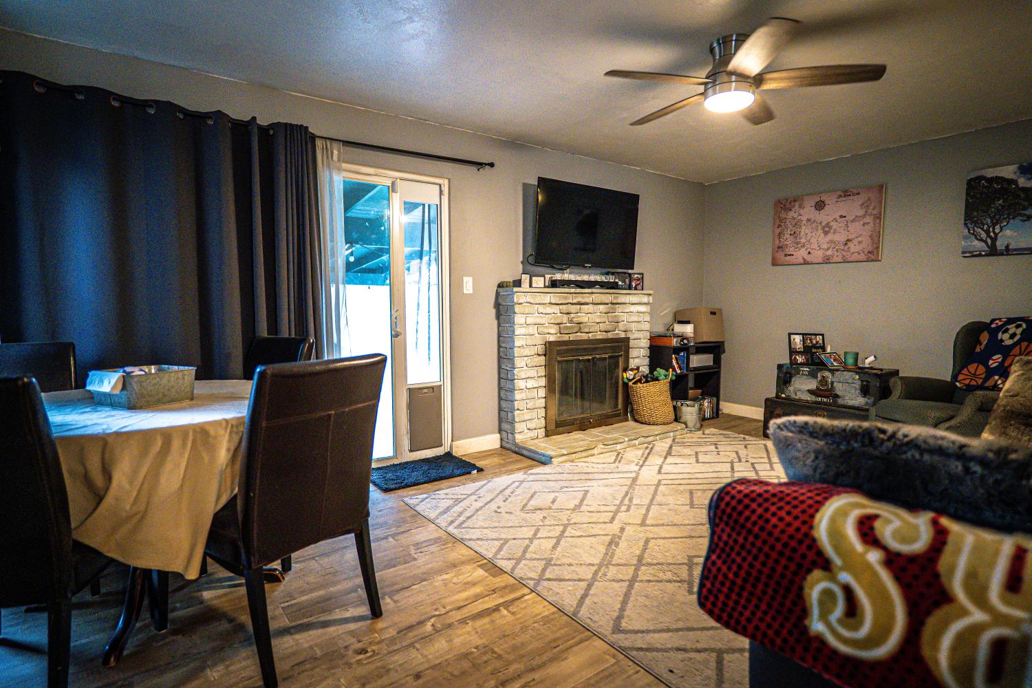 2404 Dewitt Ave, Clovis, CA 93612