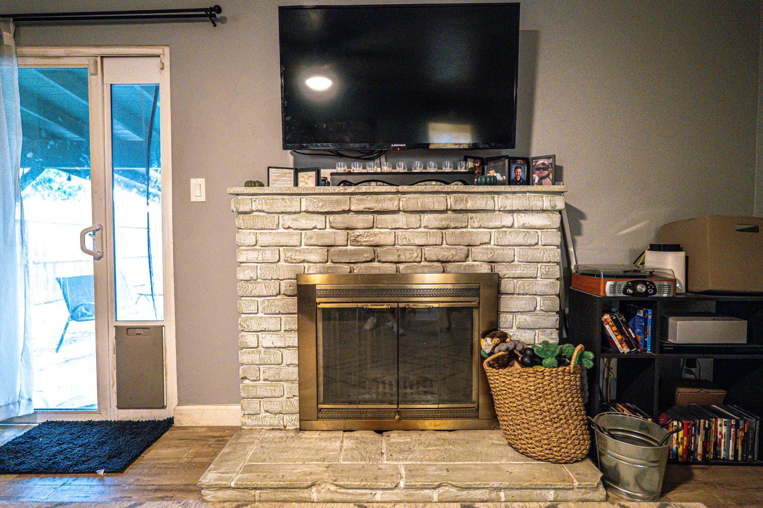 2404 Dewitt Ave, Clovis, CA 93612