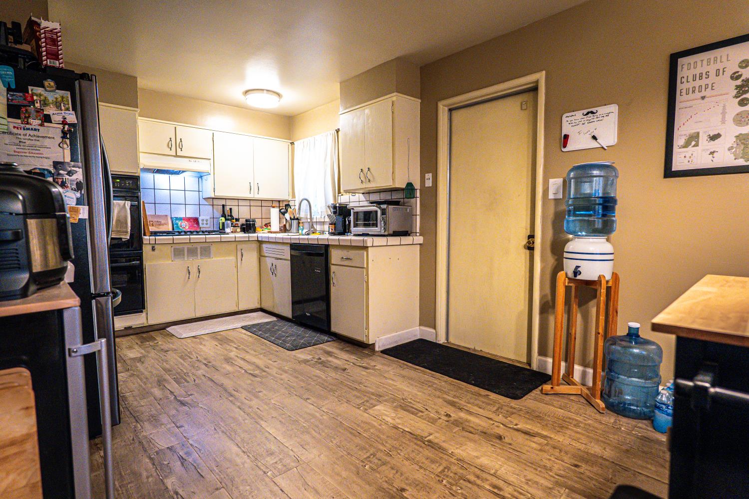2404 Dewitt Ave, Clovis, CA 93612