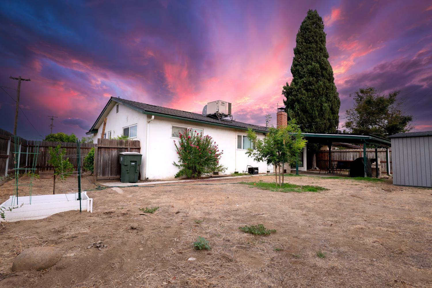 2404 Dewitt Ave, Clovis, CA 93612