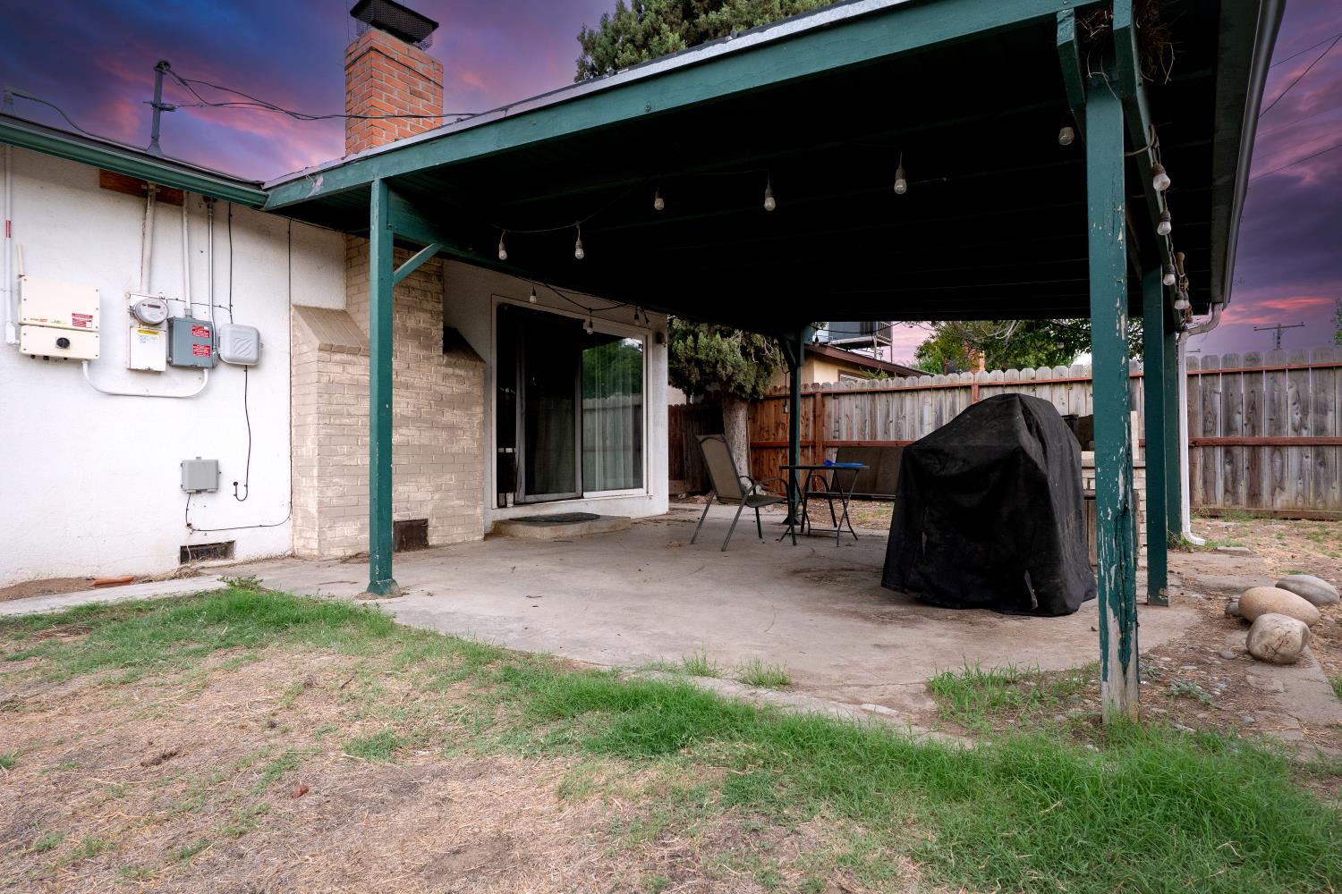 2404 Dewitt Ave, Clovis, CA 93612