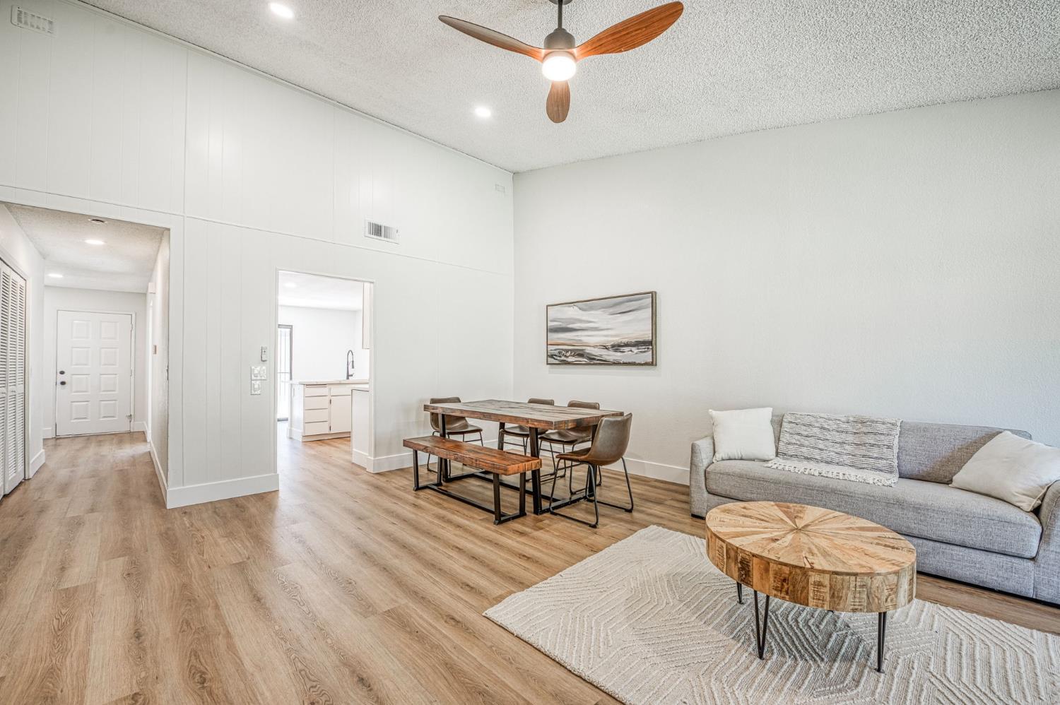 4985 E Butler #124, Fresno, CA 93727