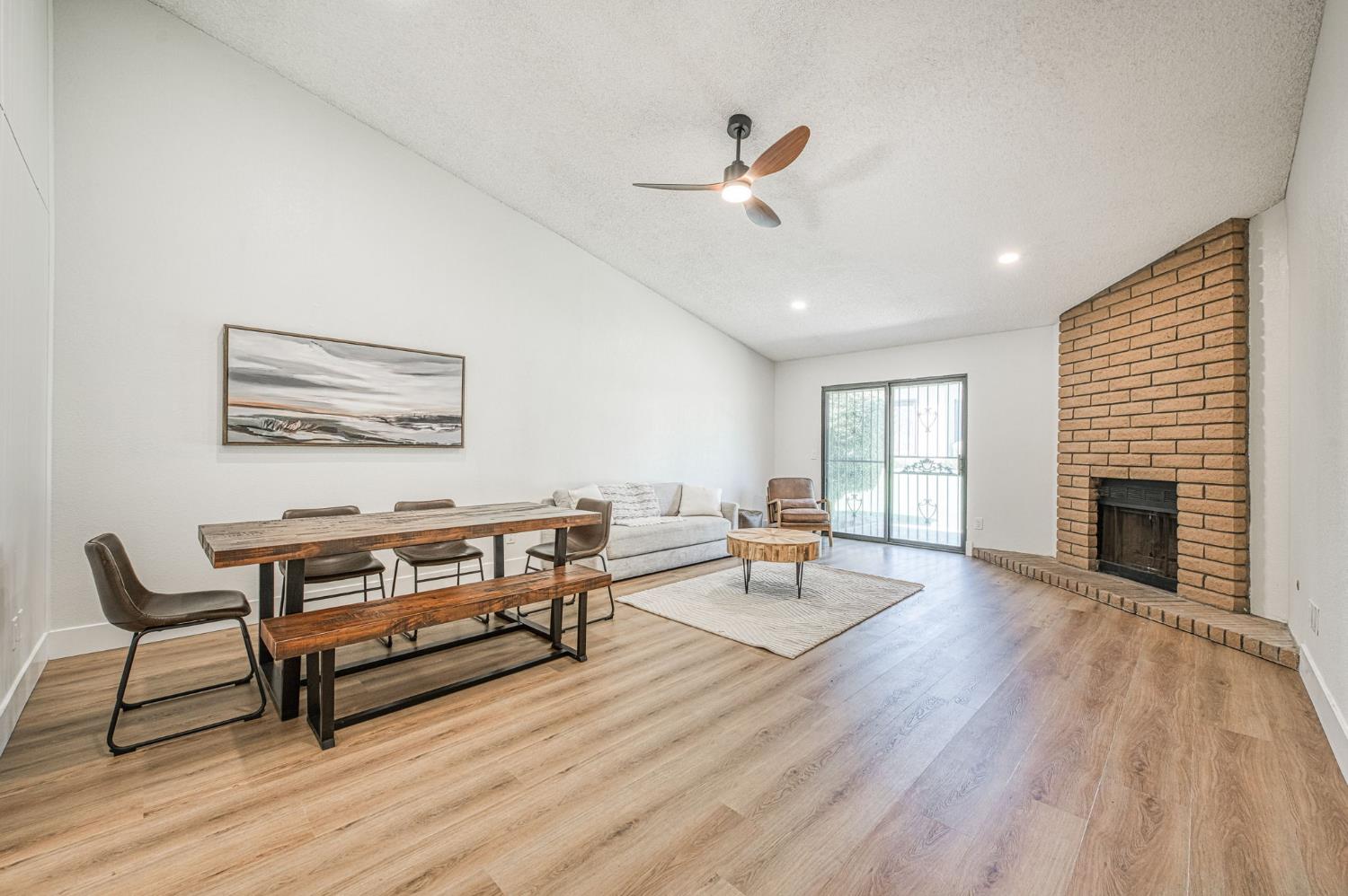 4985 E Butler #124, Fresno, CA 93727