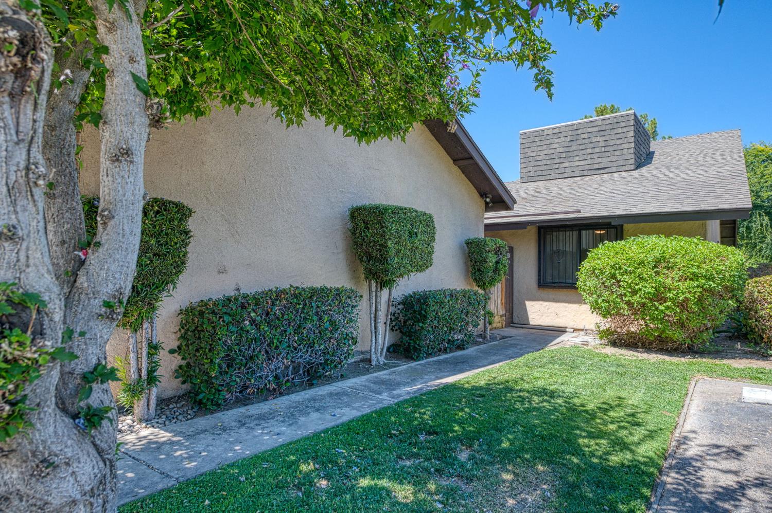 4985 E Butler #124, Fresno, CA 93727