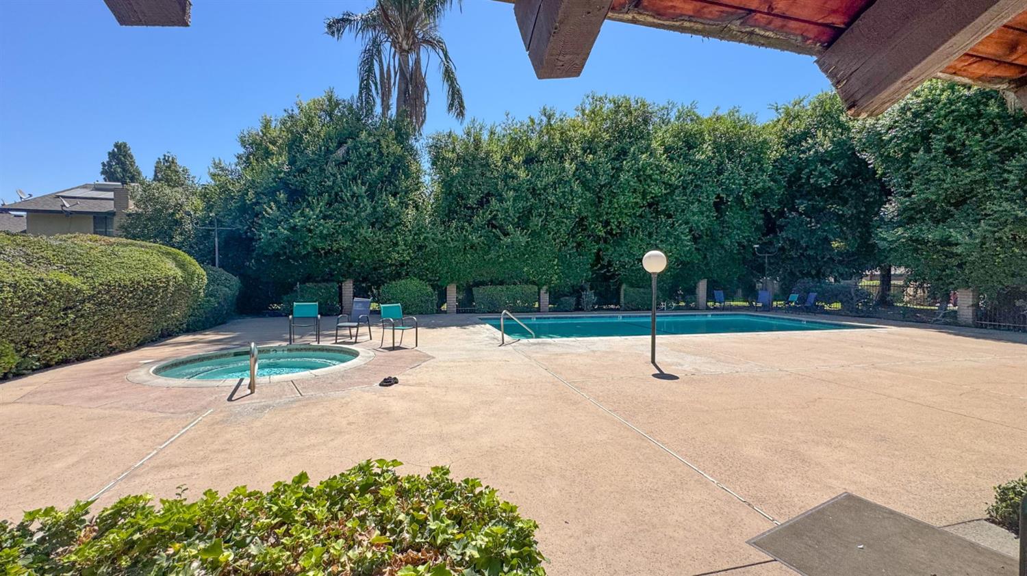 4985 E Butler #124, Fresno, CA 93727