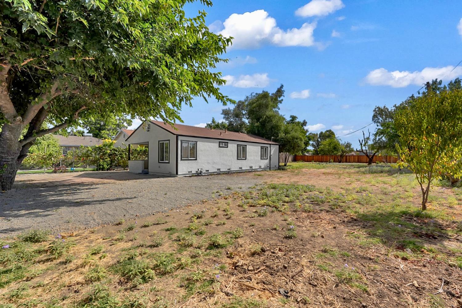 736 S Modesto, Stockton, CA 95203