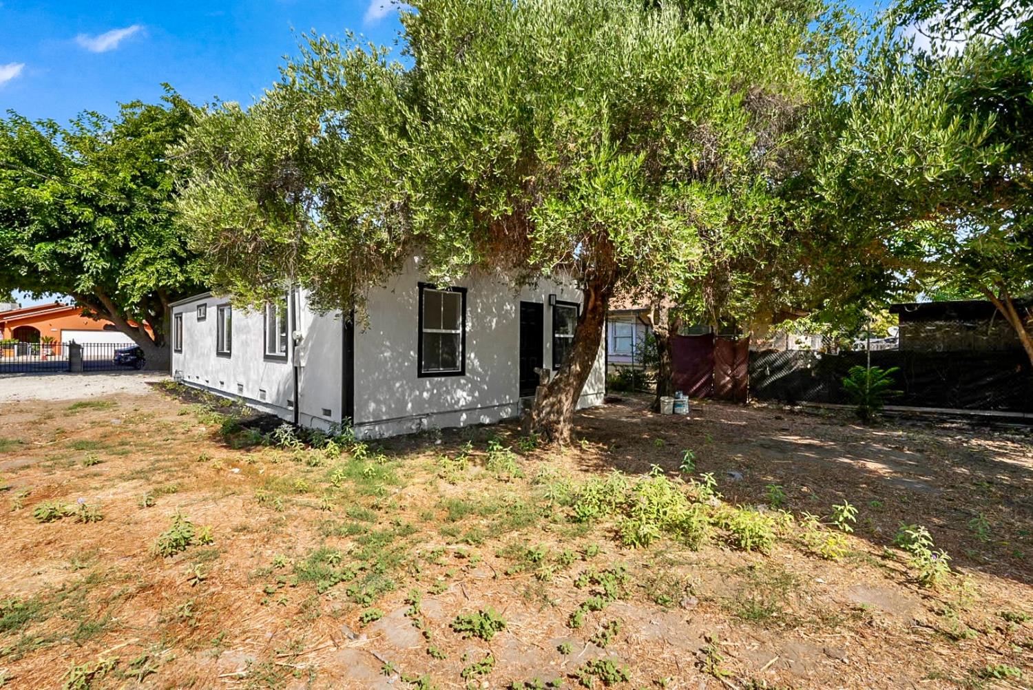 736 S Modesto, Stockton, CA 95203
