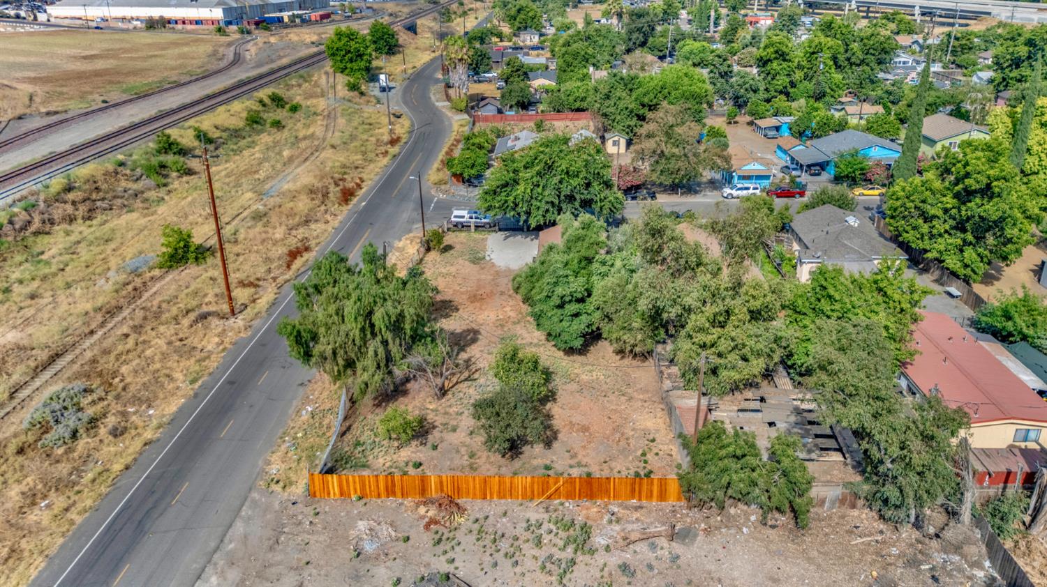 736 S Modesto, Stockton, CA 95203