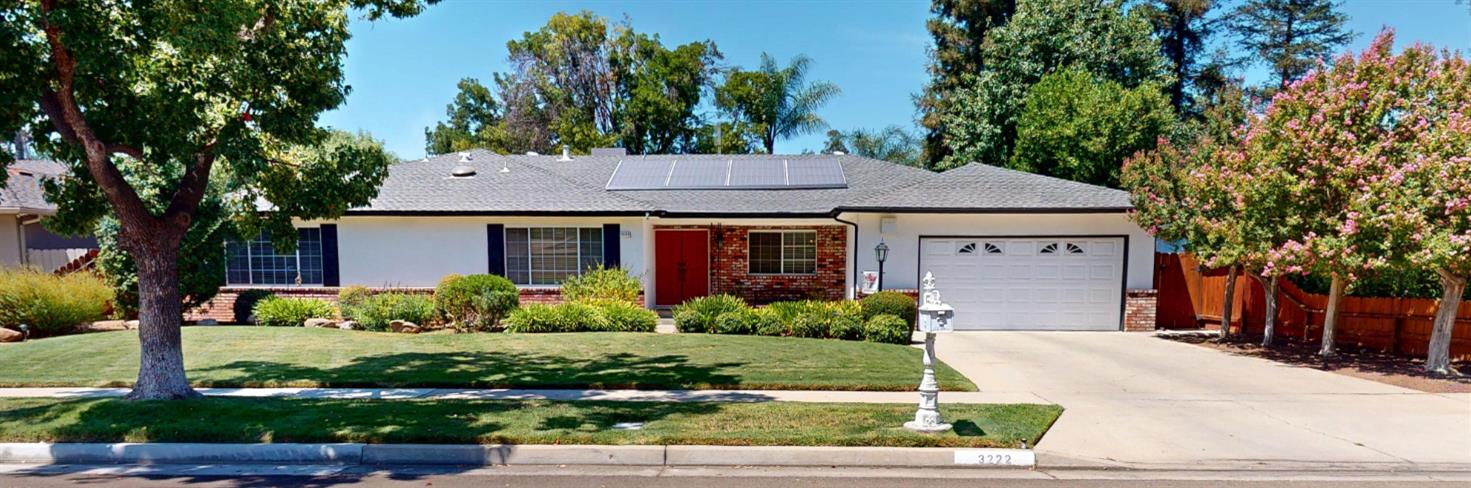 3222 W Dovewood Ln, Fresno, CA 93711
