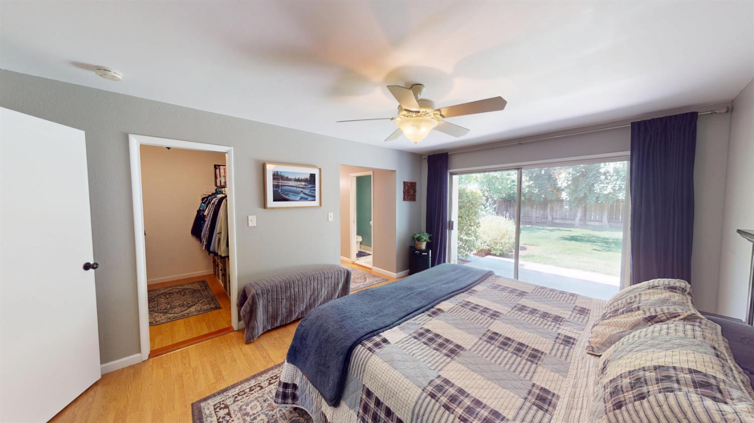 3222 W Dovewood Ln, Fresno, CA 93711