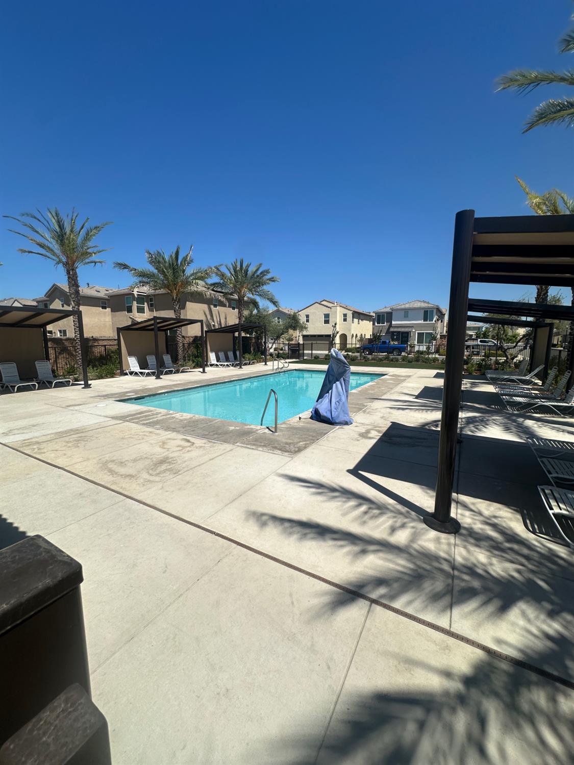 1108 W Encore Way W, Madera, CA 93636